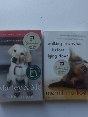 Marley & Me & Walking in Circles Before Lying Down - Dog-Themed Paperback Books